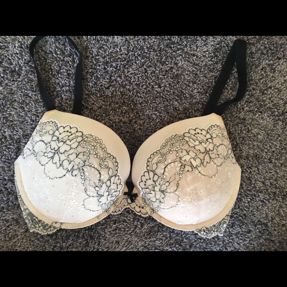 Victoria’s Secret Dream Angels Push Up Lace